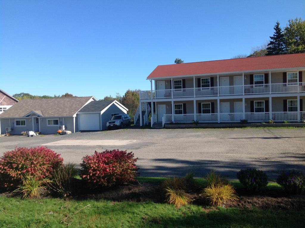 Airport Inn Fredericton Eksteriør bilde