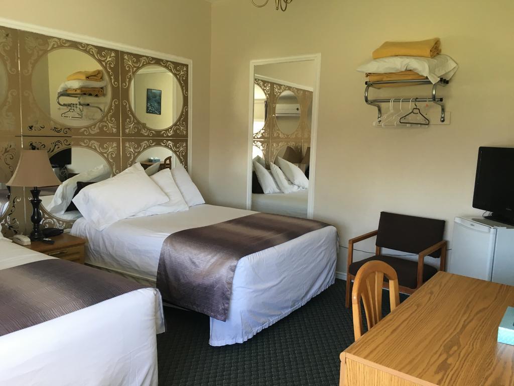 Airport Inn Fredericton Eksteriør bilde