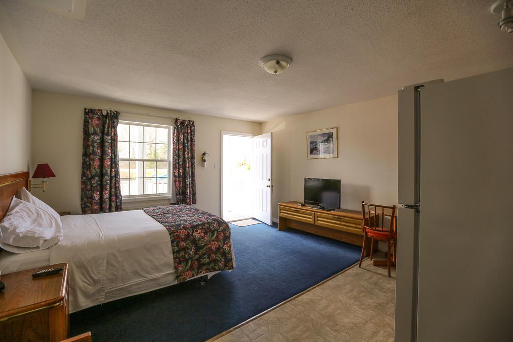 Airport Inn Fredericton Eksteriør bilde