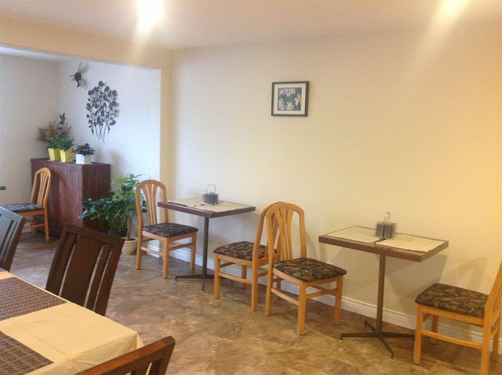 Airport Inn Fredericton Eksteriør bilde