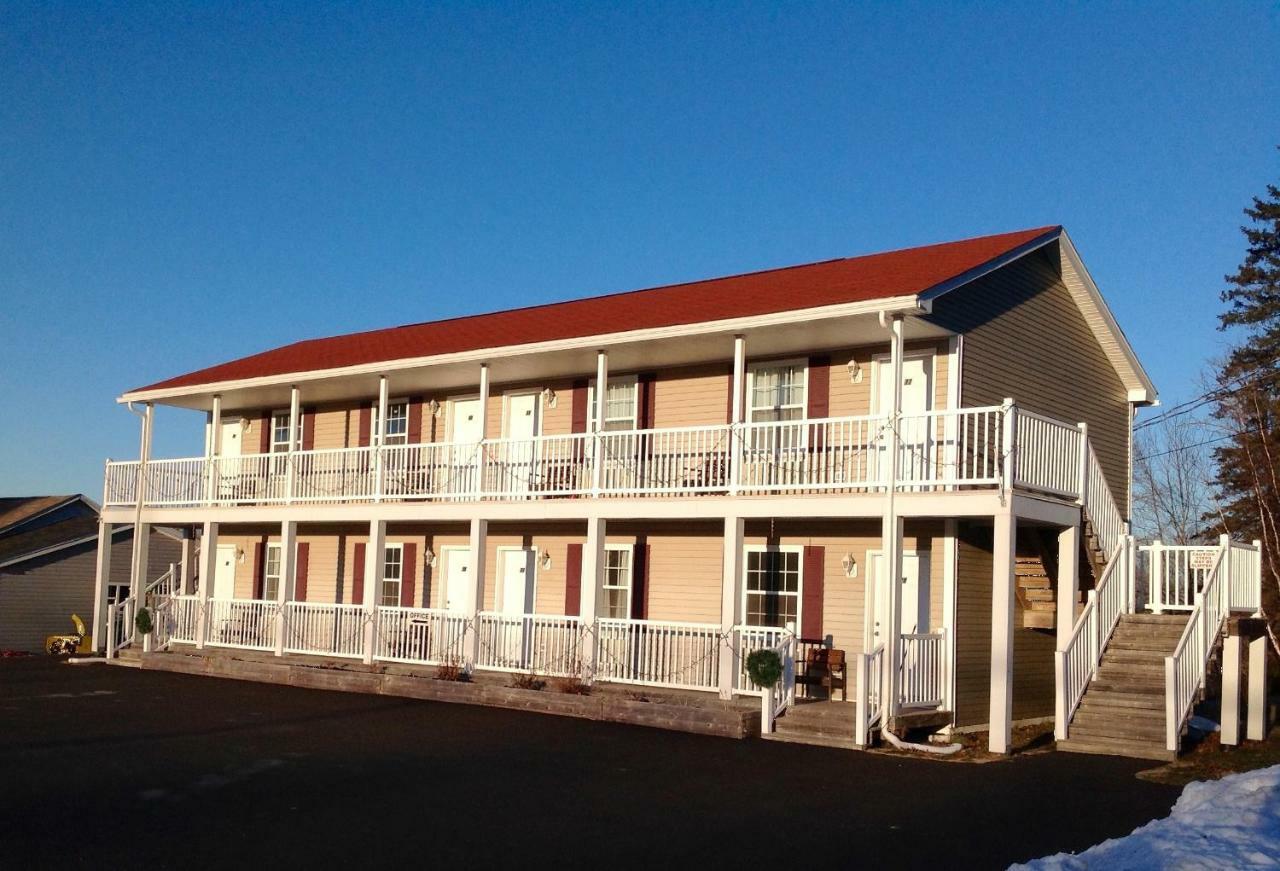 Airport Inn Fredericton Eksteriør bilde